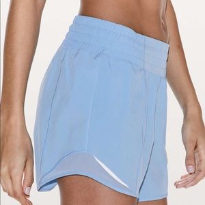 Lululemon Hotty Hot short